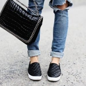 Steven madden slip on sneakers 🌼